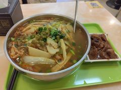 -卓雅桂林米粉