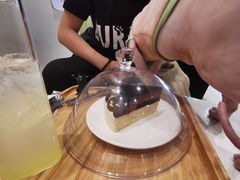 -藏猫猫咖啡主题馆(中央大道店)