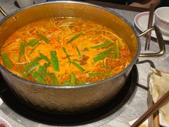 -野山舂·贵州现舂酸汤牛肉(民生路店)