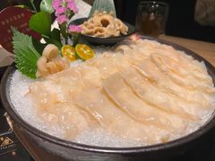 加拿大象拔蚌-協成海鮮火鍋(老店)