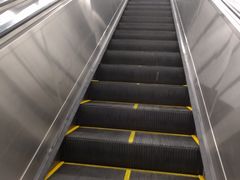 -红土地(地铁站)