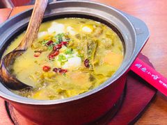 -周鱼小馆石锅酸菜鱼(活力汇店)