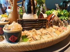 -泓炙颐凤鲜海鲜火锅料理(桐乡店)