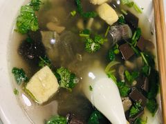 鸭血粉丝汤-百年尹氏汤包(湖南路狮子桥店)