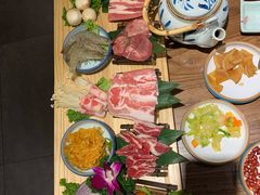 -明洞阿姨·韩式酱蟹烤肉·创意料理(三元桥店)