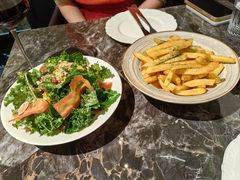 -LESCEDARS Brasserie Bistro香柏树
