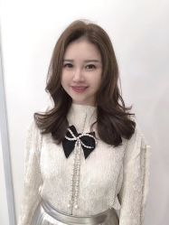 -东秀护肤造型