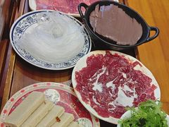 -沸炉重庆老火锅(军事博物馆店)