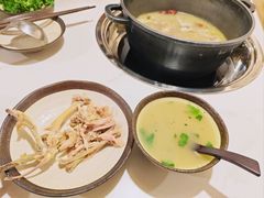 -汤宴·参须肚包鸡(南京路店)