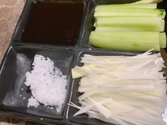 -三人行骨头王火锅(长寿店)