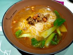 -八月美食小馆(银泰城总店)