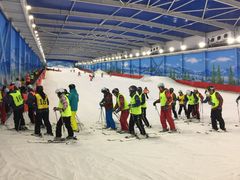 -乔波室内滑雪场