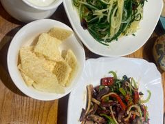 -蒙艾里民族传统菜蒙餐