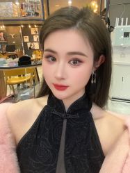 -onlygirl摄影美学馆高端定制(江滩店)