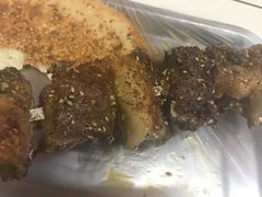 馕坑羊排-正宗新疆天山烧烤(贵新街店)