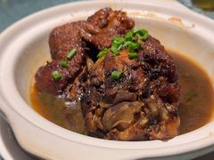 -老码头黑皮肘子锅包肉(赣水路店)