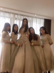 -艾米丽婚纱礼服