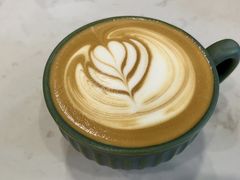 热拿铁-Reset Coffee 与海咖啡