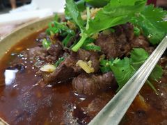 水煮牛肉-大众食府