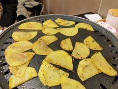 -燚店·铁板鱼蛙·烤肉·烤串(北新桥店)