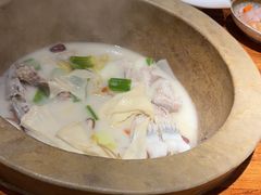 -滇香肴·云南菜蒸汽石锅鱼(云南北路店)