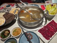 招牌清汤锅底-左庭右院鲜牛肉火锅(环球港店)
