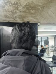 -宫铭烫发染发接发店