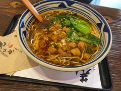 草本酸菜肥肠面-芜小皖砂锅菜(青山街店)