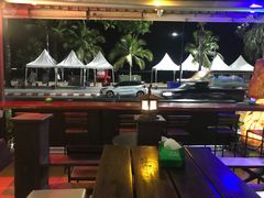 -Green Tree Rest. & Pub
