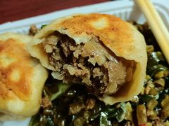 门钉肉饼-北京清真房记小吃店