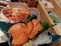 -山川小町·极番烧肉(新地假日广场店)