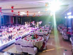 -爱主题婚礼策划  婚车租赁