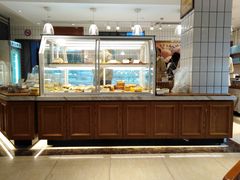 面包甜点陈列柜-老大昌(淮海中路店)