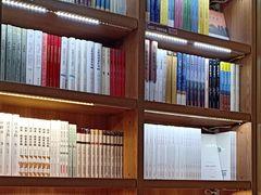 -新华书店(沙坪坝书城店)