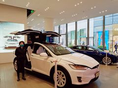 -TESLA 特斯拉(广州天环广场体验店)