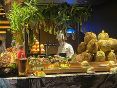 -雍容荟帝王蟹活龙虾展台自助(IFS黑金店)