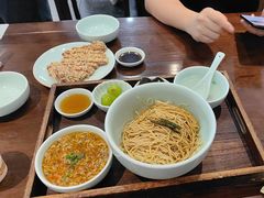 蟹粉黄金捞面-蟹上黄·蟹黄面·江南糖水(人民广场店)