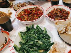 -堂瓦里·33年传统赣菜(第一街区店)