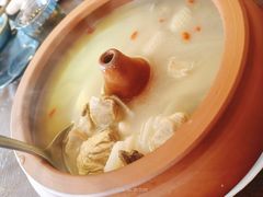 -春天里餐厅·云南创意菜特色美食(束河店)