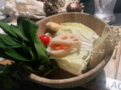 -湊湊火锅·茶憩(上海合生汇店)