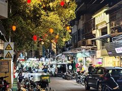 -溪岸路花鸟市场