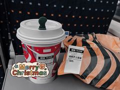 -星巴克(广州南站A18检票口楼上)