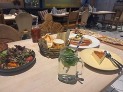 -LENBACH兰巴赫西餐啤酒坊(大连东港店)