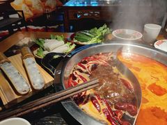 -憨孃孃·重庆老火锅(红山黑金店)