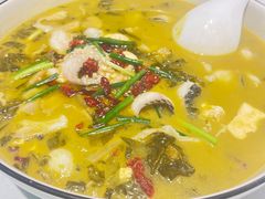-江城小馆陕南妈妈菜·全球旅行餐厅(钟楼店)