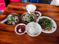 -周记翘脚牛肉