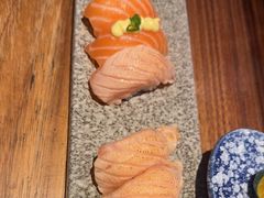 三文鱼三味寿司拼盘-千代武日本料理(哈西店)