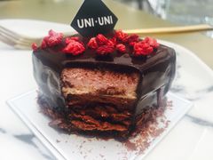 -UNI UNI(环亚凯瑟琳店)