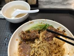 牛腩捞粗面-凌记(泮塘路店)