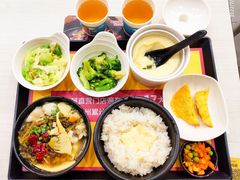 -老娘舅餐厅(黄龙体育中心店)